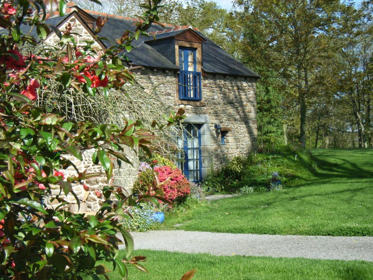 Saint-Pierre-de-Plesguen Au Pont Ricoul B&B 외부 사진