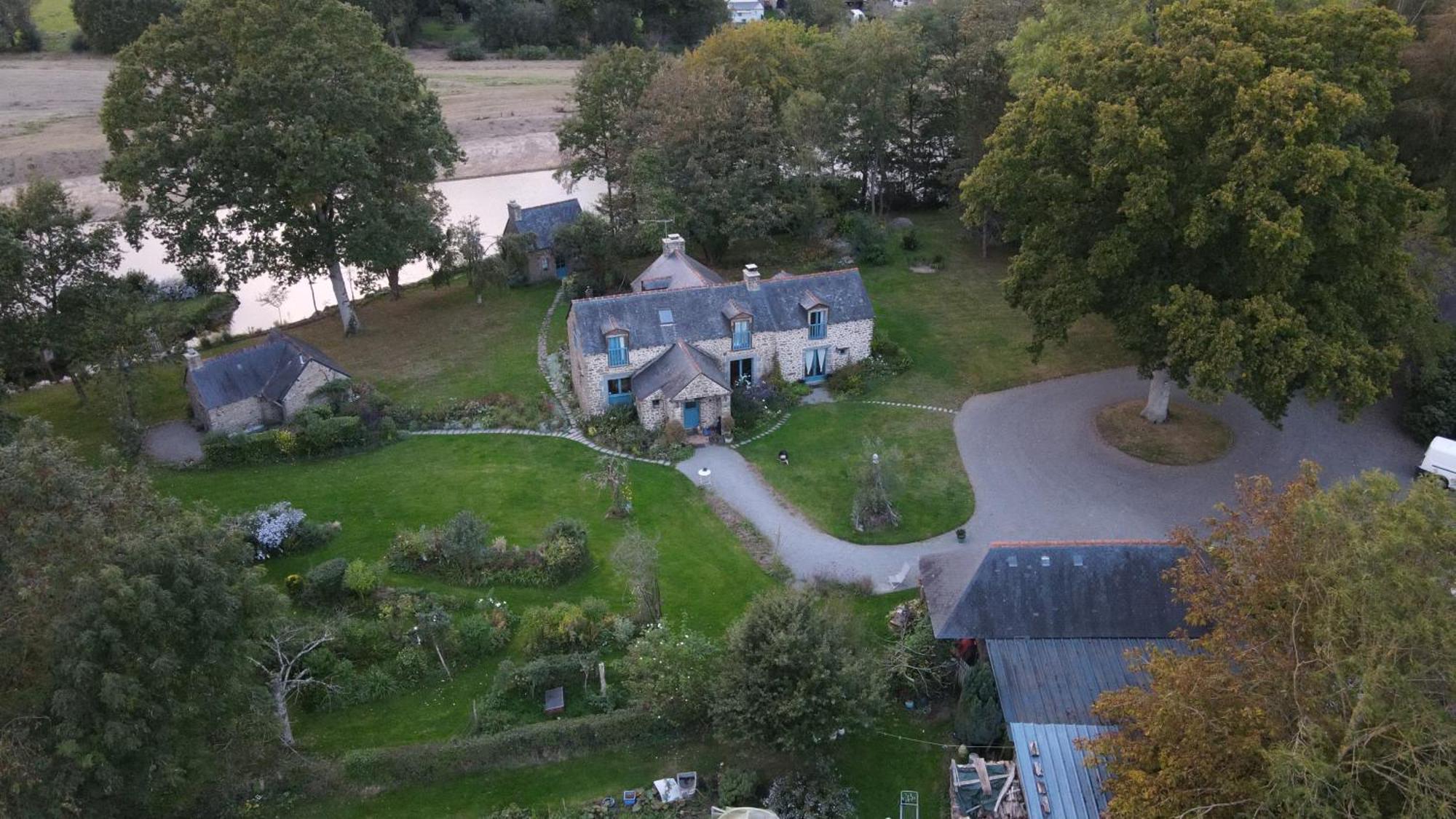 Saint-Pierre-de-Plesguen Au Pont Ricoul B&B 외부 사진